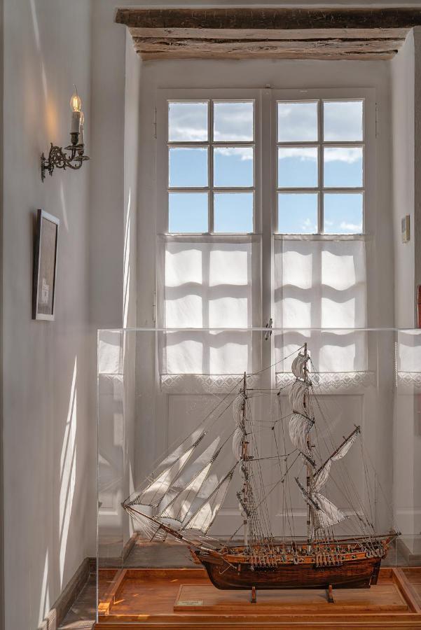 The 1813 Painter'S Villa By Neuvel Galaxidi Luaran gambar