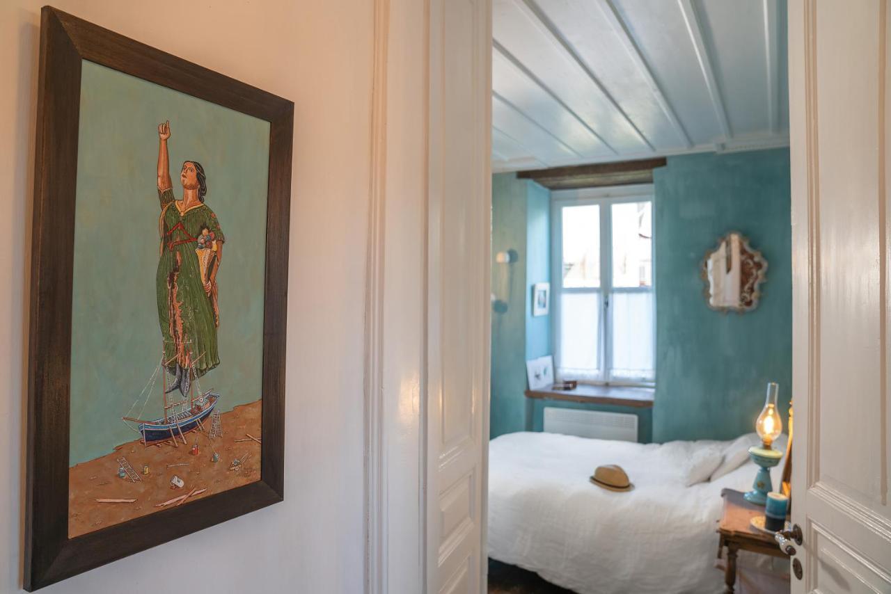 The 1813 Painter'S Villa By Neuvel Galaxidi Luaran gambar